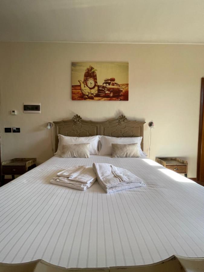 Al Laghetto La Morra B&B 외부 사진