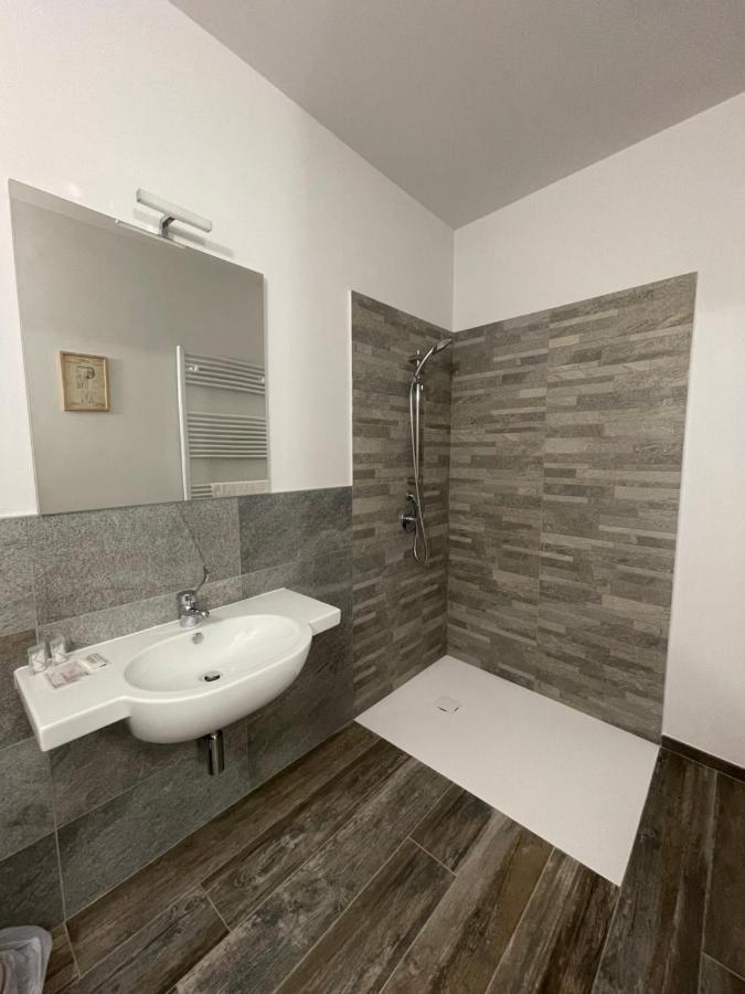 Al Laghetto La Morra B&B 외부 사진